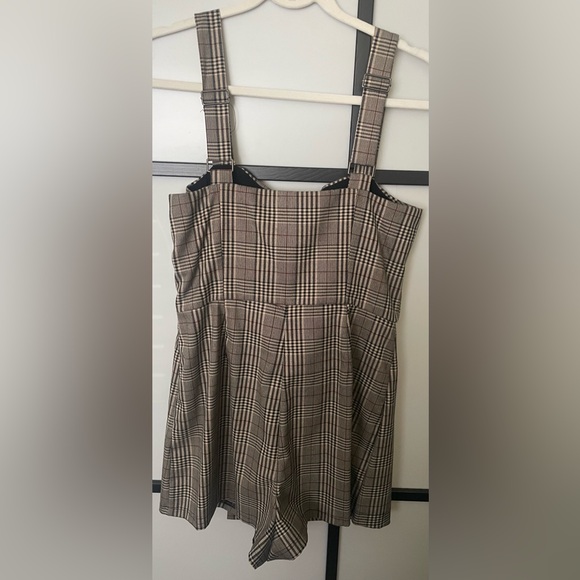 Forever 21 Plaid Romper Adjustable Straps - Picture 2 of 2